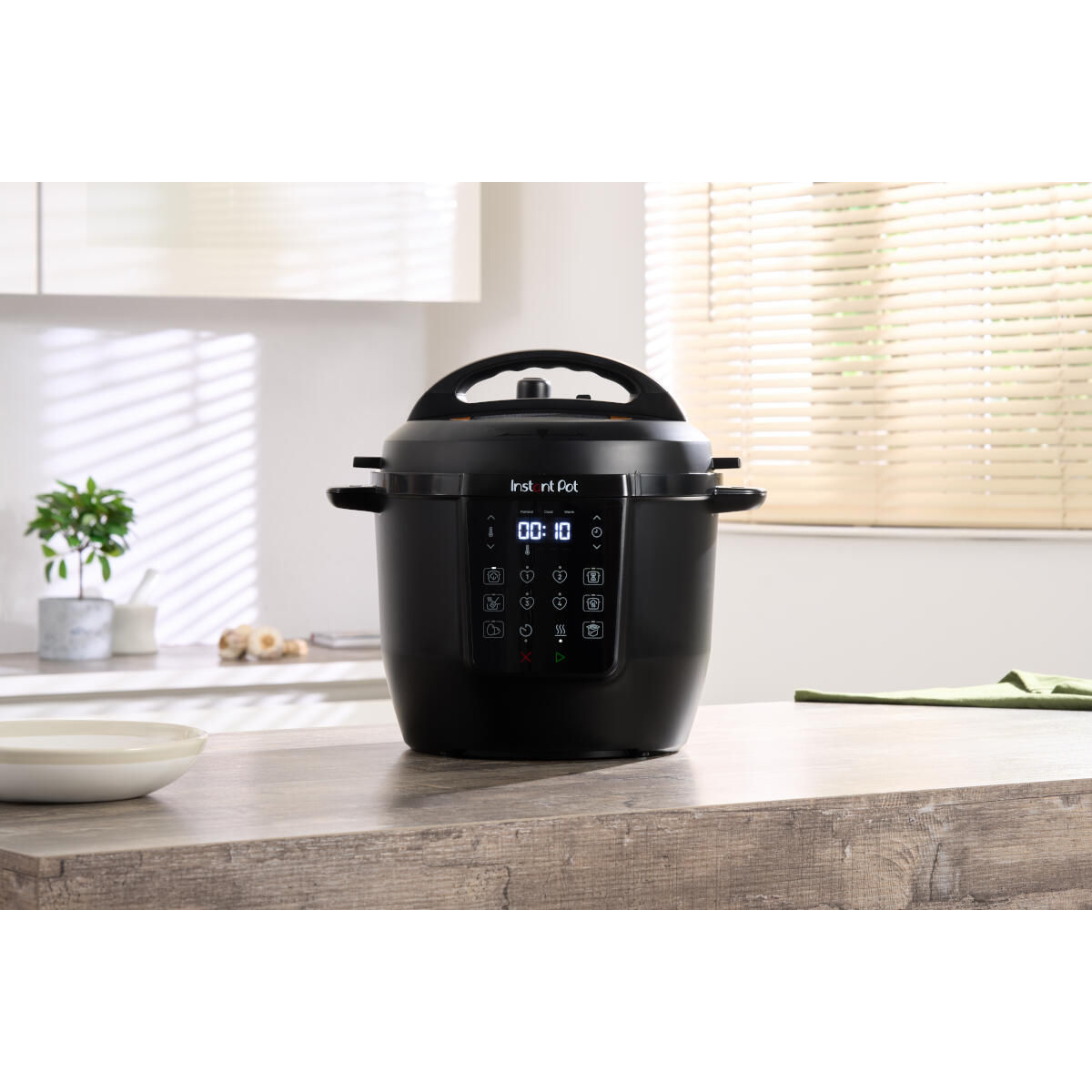 Instant Pot 5,7L Multikocher (RIO)